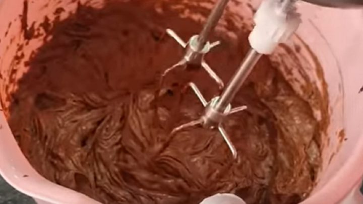 Máslový krém do dortů s čokoládou