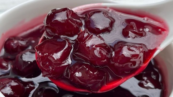 Královský třešňový džem jen ze 2 ingrediencí