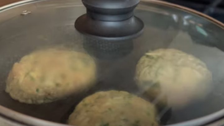 Cuketové karbanátky s kuřecím masem