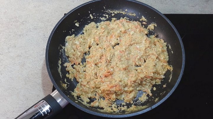 Zdravá drožďová pomazánka s mrkví