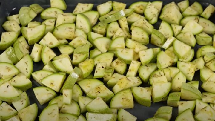 Hustá cuketová polévka s krutony