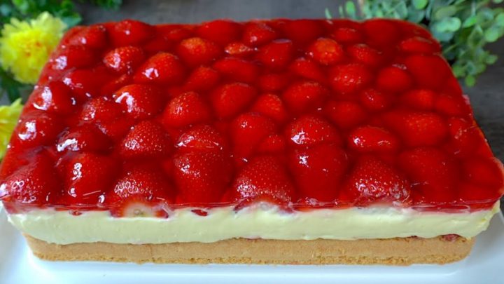 Rychlé jahodové řezy s pudinkem