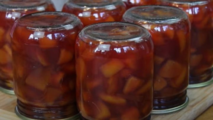 Broskvový džem s kousky ovoce