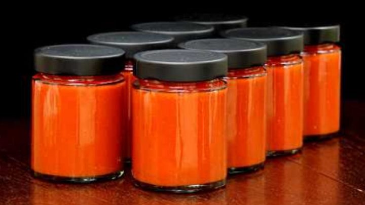 Hustý cuketový kečup s chilli a koriandrem