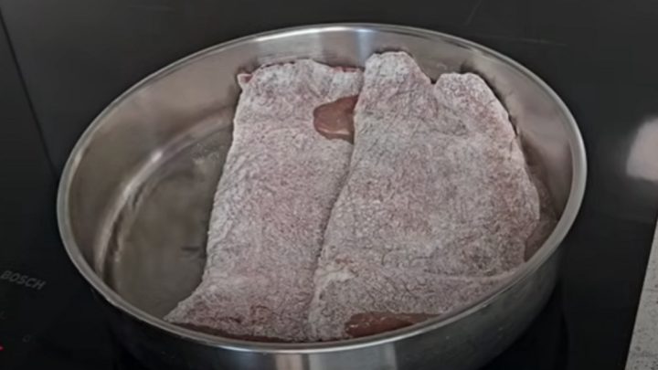 Hovězí plátky ve vlastní šťávě s petrželkou