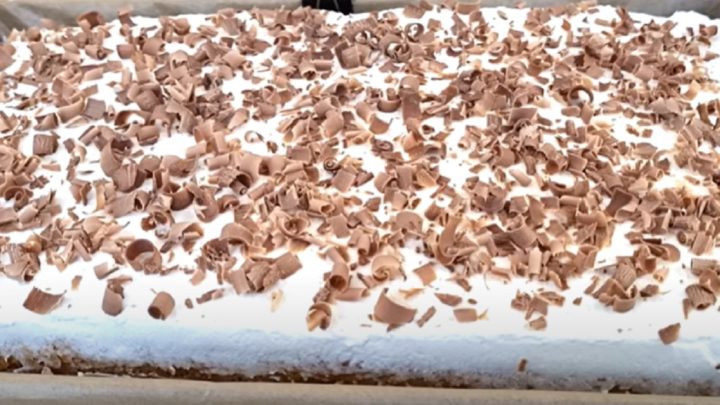 Piškotové řezy s kakaovým krémem