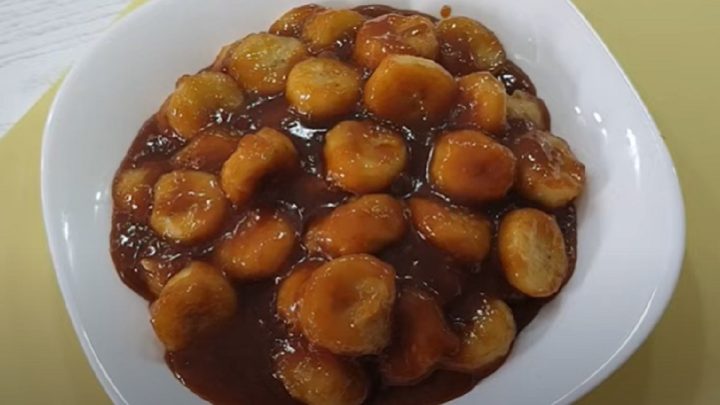 Banány v karamelu se smetanou