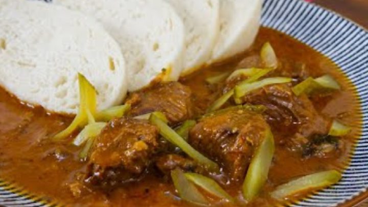 Klasický znojemský guláš s knedlíkem