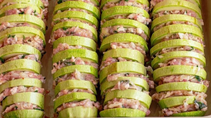 Cuketa s mletým masem a mozzarellou