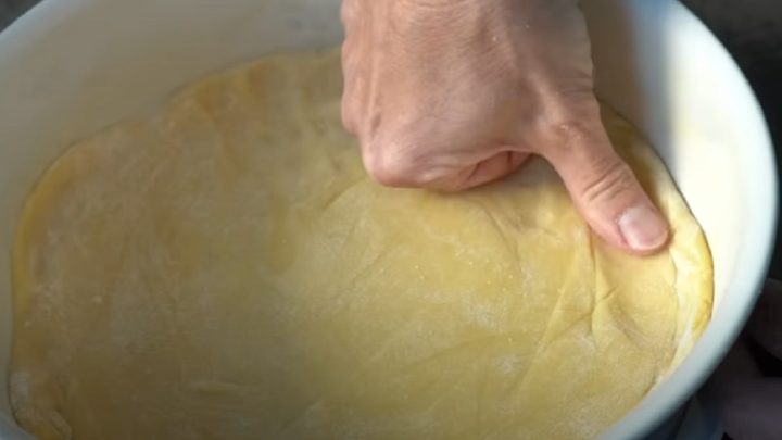 Tvarohový dort s meruňkami a mandlemi