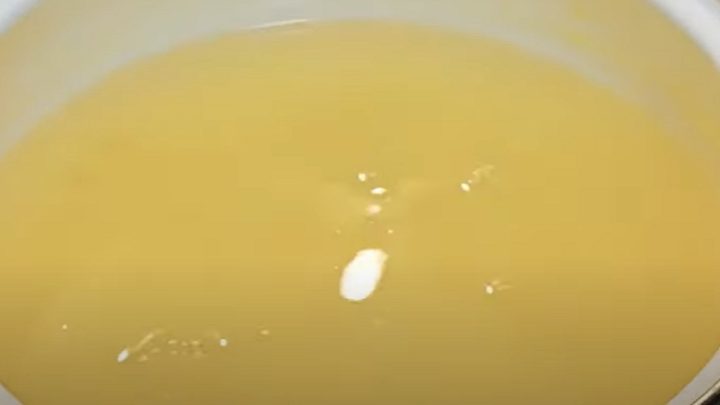 Nakládaná zelená rajčata s bylinkami