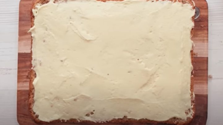 Ořechové řezy s karamelem a krémem