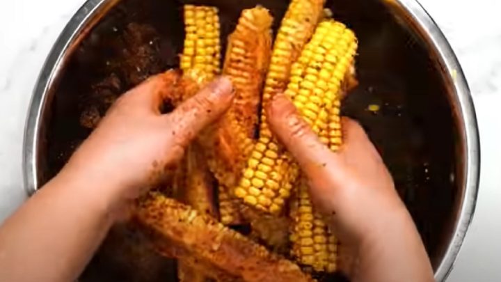 Grilovaná kukuřice se 4 druhy koření