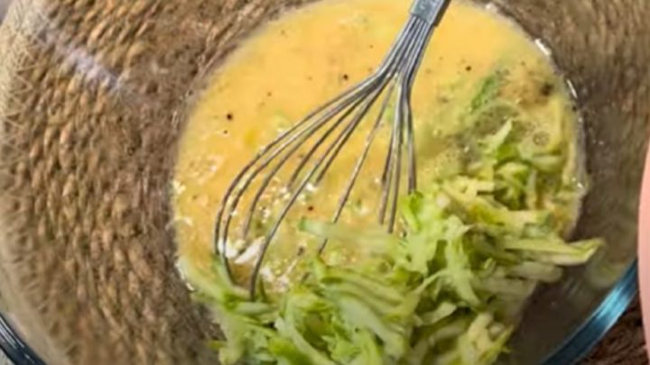 Rychlé cuketové muffiny s klobásou