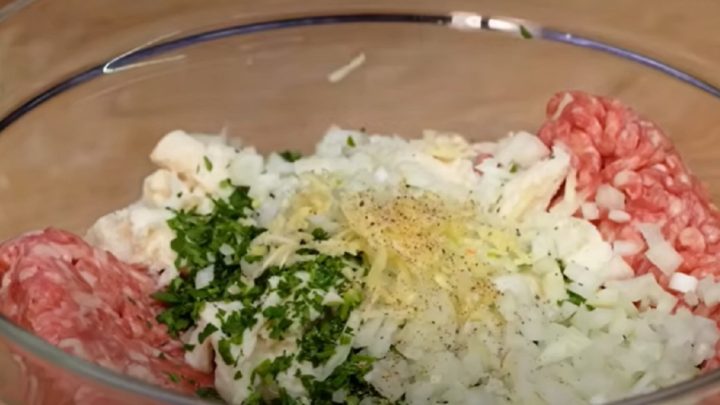 Pečené mleté maso ve slanině