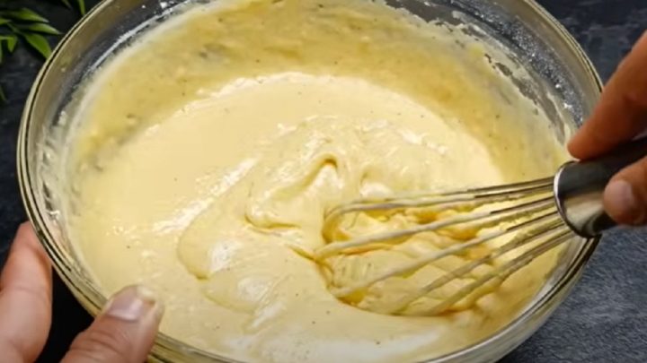 Litá buchta s jablky, skořicí a vanilkou