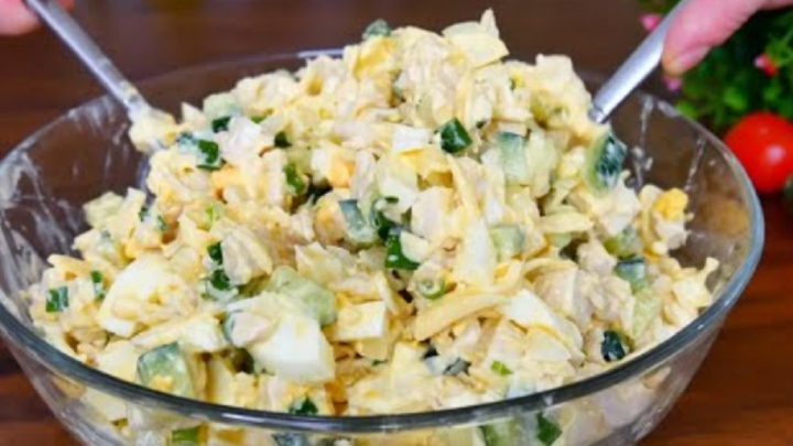 Tuňákový salát s fazolemi a vejci