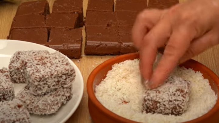 Krupicové kostky sypané kokosem