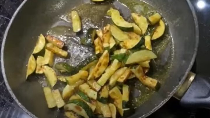 Cukety po asijsku v medové omáčce