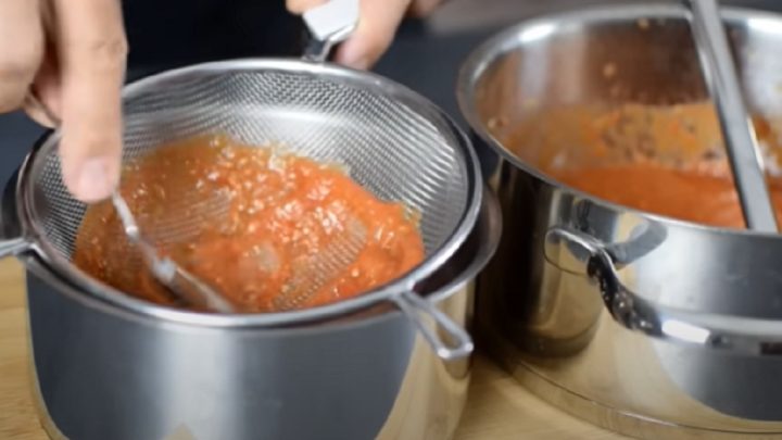 Kečup bez cukru s jablky a cibulí