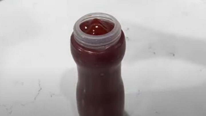 Kečup z čerstvých rajčat se zázvorem