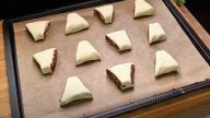 Nutellové trojúhelníčky s lískovými ořechy