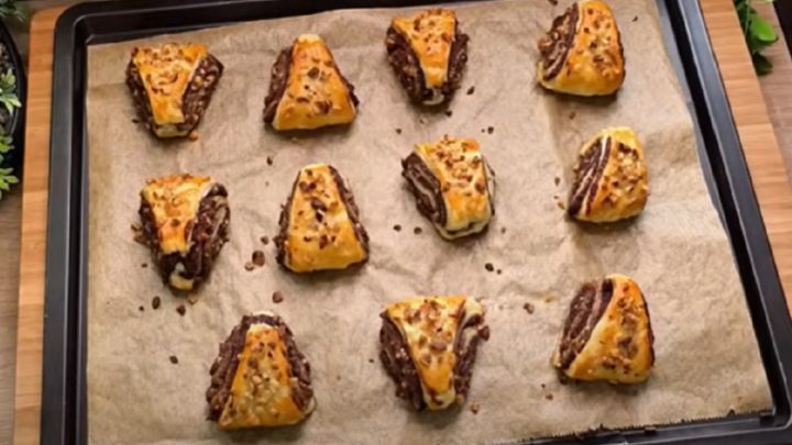 Nutellové trojúhelníčky s lískovými ořechy