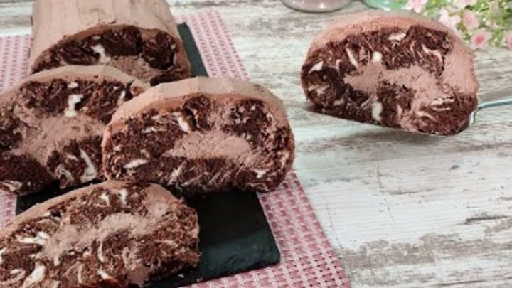 Strakatá roláda ze 2 druhů těst