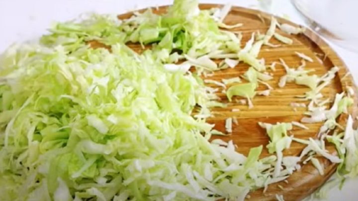 Nákyp z mladého zelí s mozzarellou