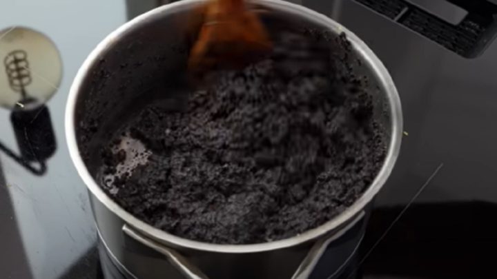 Makový koláč s marmeládou a drobenkou