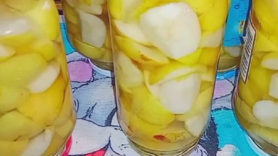 Jablečný kompot na zimu ze 4 surovin