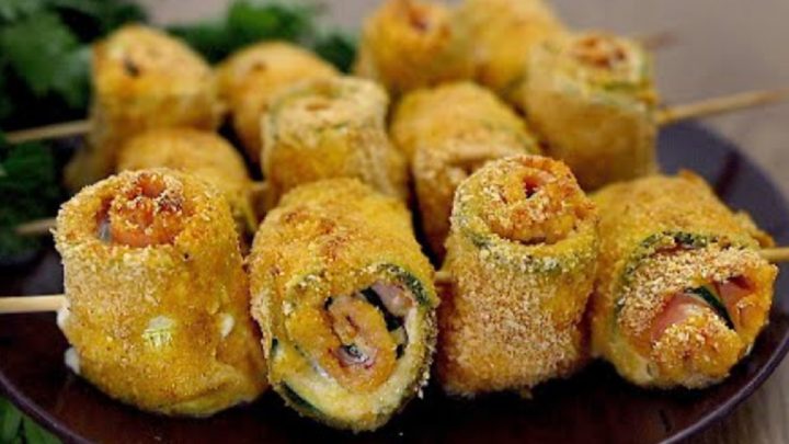 Pečené cuketové špízy plněné šunkou