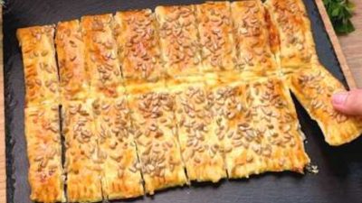 Tyčinky se sýrovou náplní a semínky