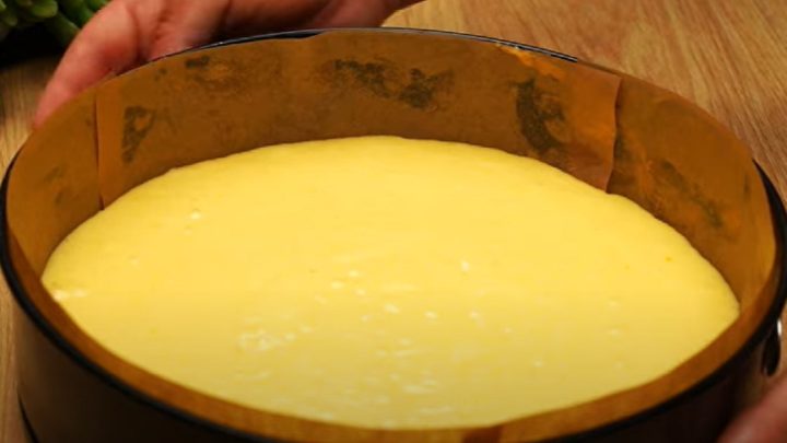 Krupicový koláč s meruňkovým džemem