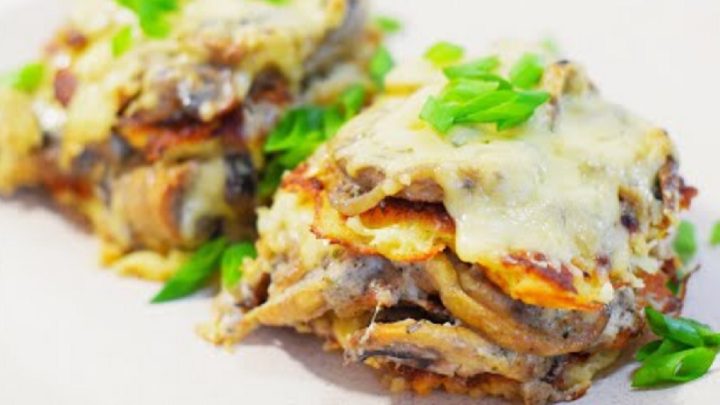 Zapečené bramboráčky s houbovou směsí