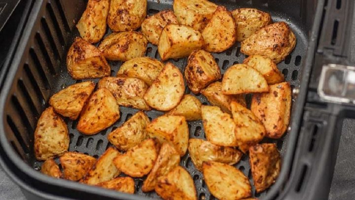 Brambory z horkovzdušné fritézy s bylinkami