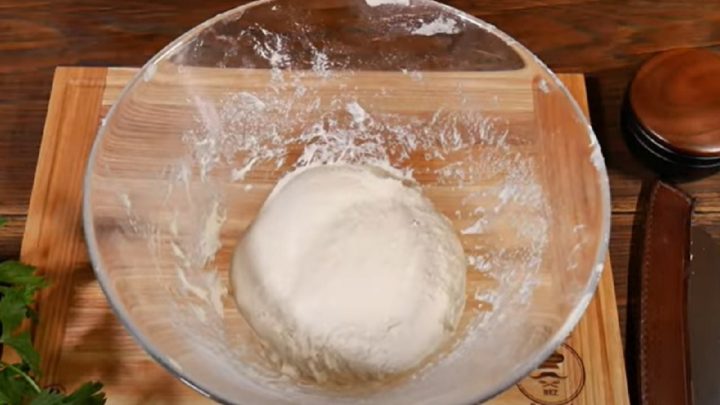 Nadýchané maďarské langoše s česnekem