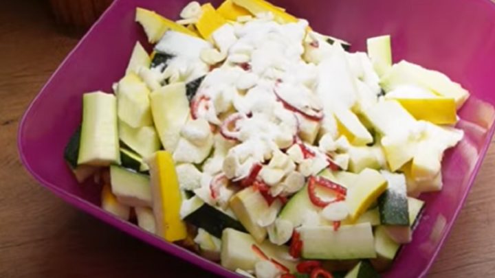 Cukety s chilli v pikantním nálevu