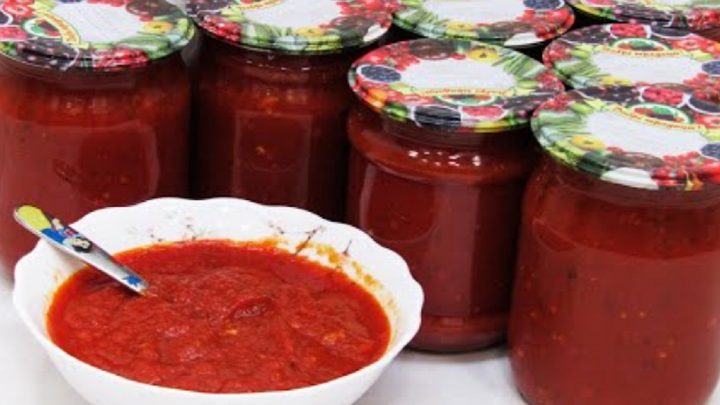 Domácí rajčatová omáčka na zimu