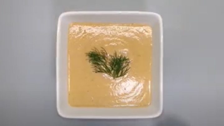 Lišková polévka s brambory a smetanou