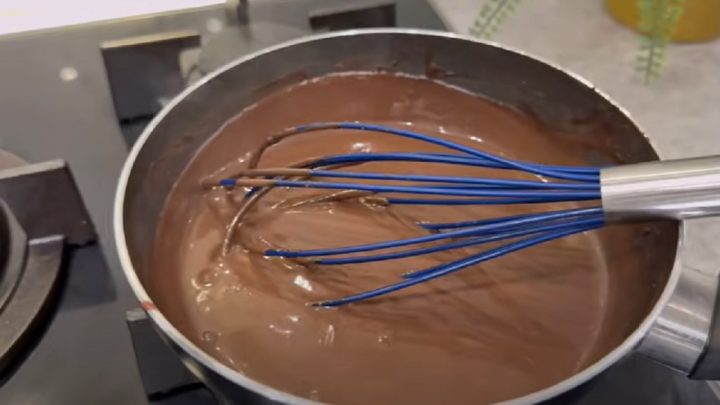 Piškotové řezy s čokoládovým krémem