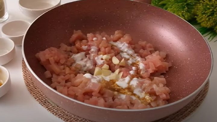 Rychlá pizza na plech s kuřecím masem