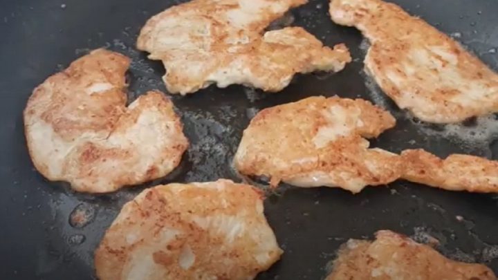 Kuřecí plátek v česnekové marinádě