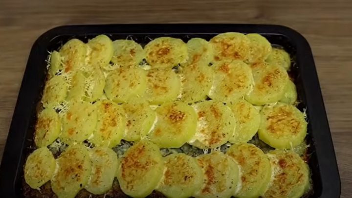 Brambory se smetanou a sýrem