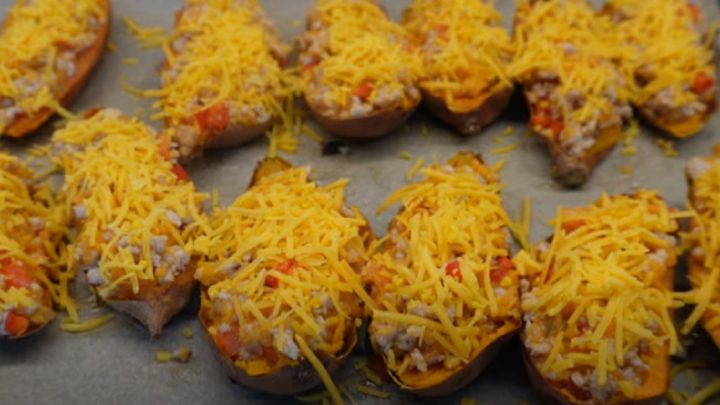 Zapečené batáty plněné mletým masem