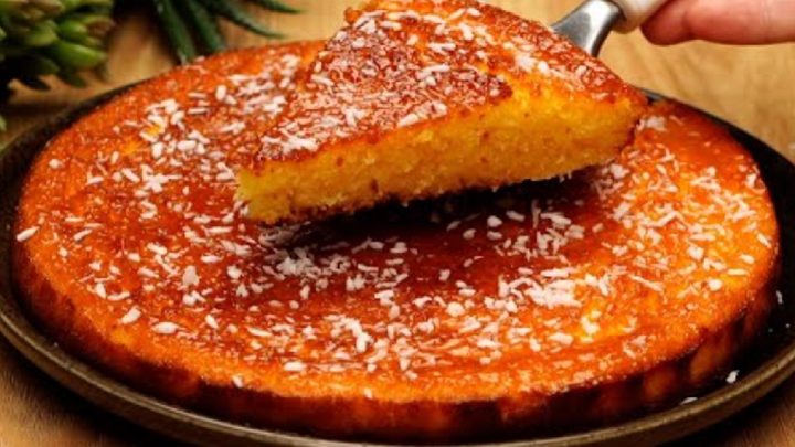 Krupicový koláč s meruňkovým džemem Krupicový koláč s meruňkovým džemem