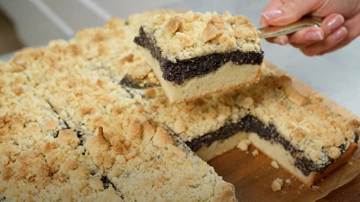 Jednoduchý makový koláč s drobenkou