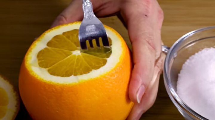 Domácí nápoj proti kašli z pomeranče a medu