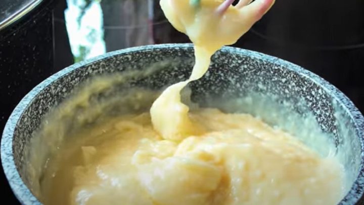 Kakaová palačinková roláda s vanilkou