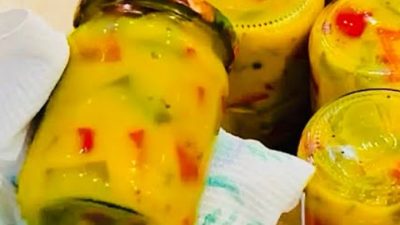 Papriky v hořčičné marinádě s kurkumou